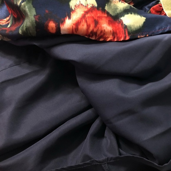 Beautiful Red Velvet/Gold Floral Dress Sz 12 - Picture 4 of 12